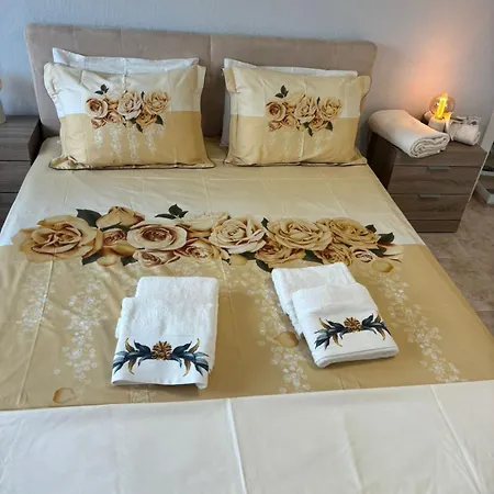 Lovely And Sunny 300m From Beach!! Peraia (Thessaloniki)