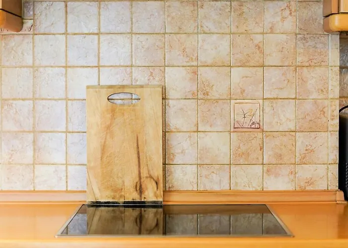 Lovely And Sunny 300m From Beach!! Apartament