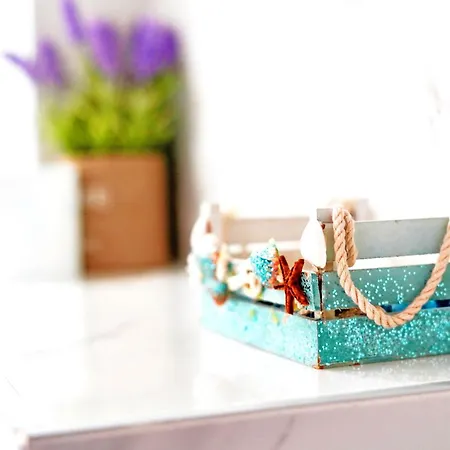 Lovely And Sunny 300m From Beach!! Peraía