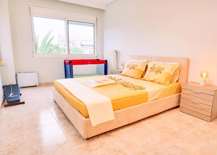Lovely And Sunny 300m From Beach!! * Peraía