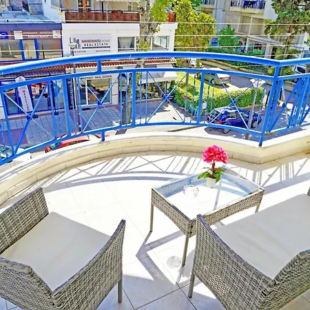 Διαμέρισμα Lovely And Sunny 300m From Beach!! Περαία