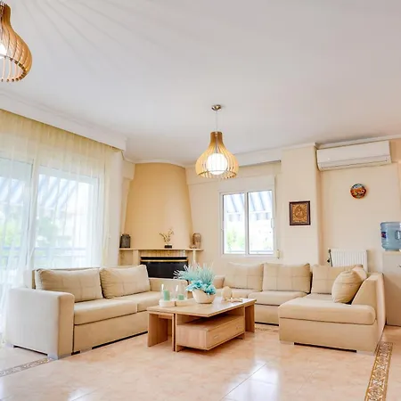 Lovely And Sunny 300m From Beach!! Διαμέρισμα