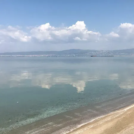 Διαμέρισμα Lovely And Sunny 300m From Beach!! Περαία