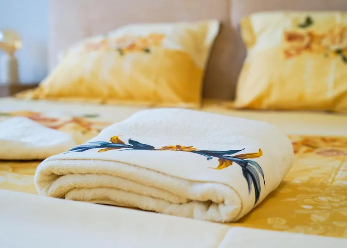 Apartmán Lovely And Sunny 300m From Beach!! *